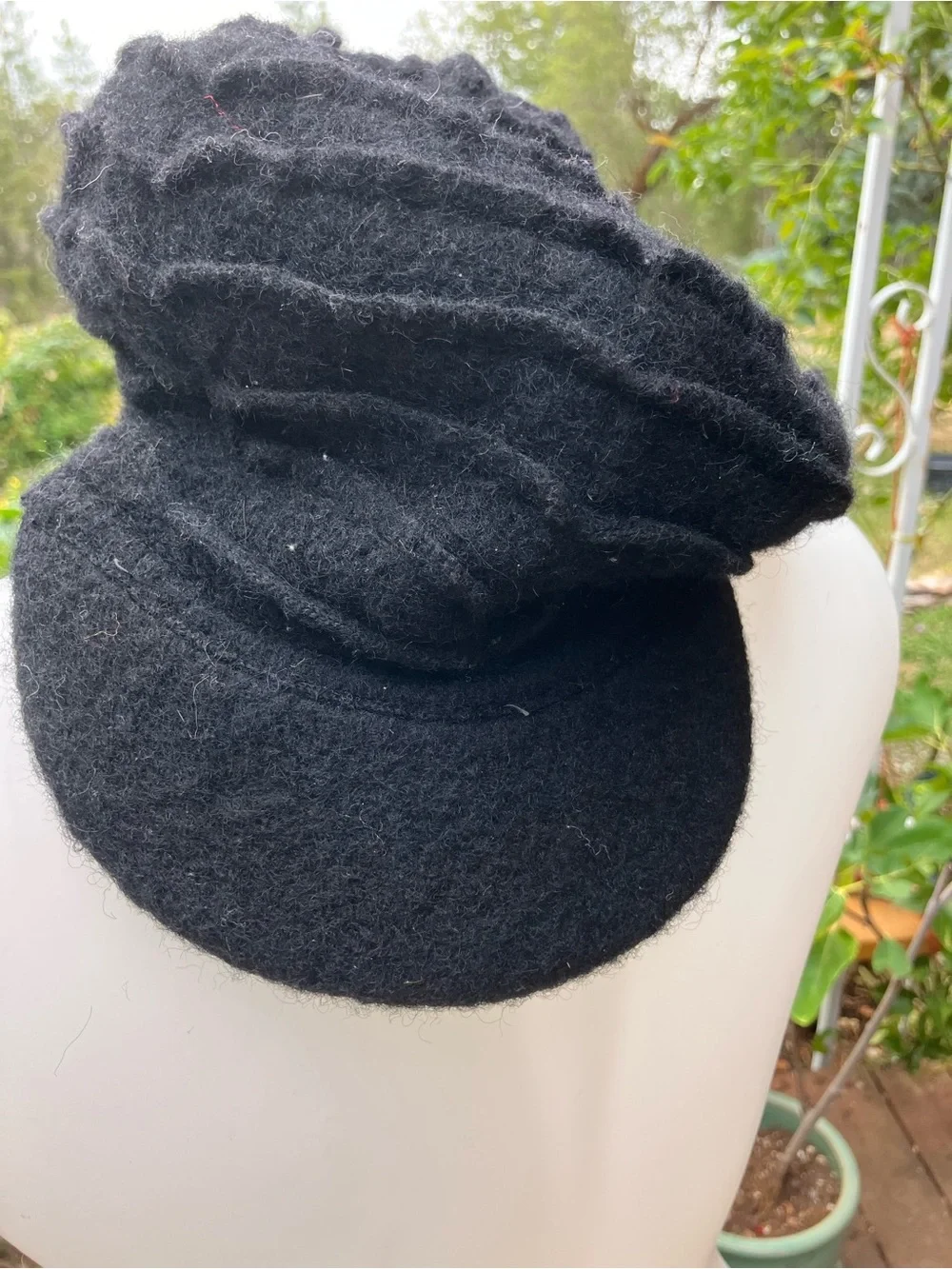 Wool blend cap made in Italy